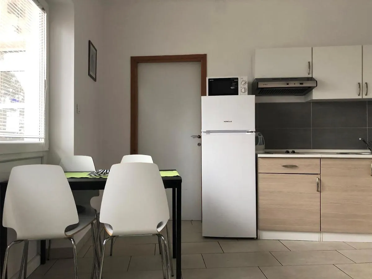 Apartmani I Sobe Ivancic1 Novi Vinodolski