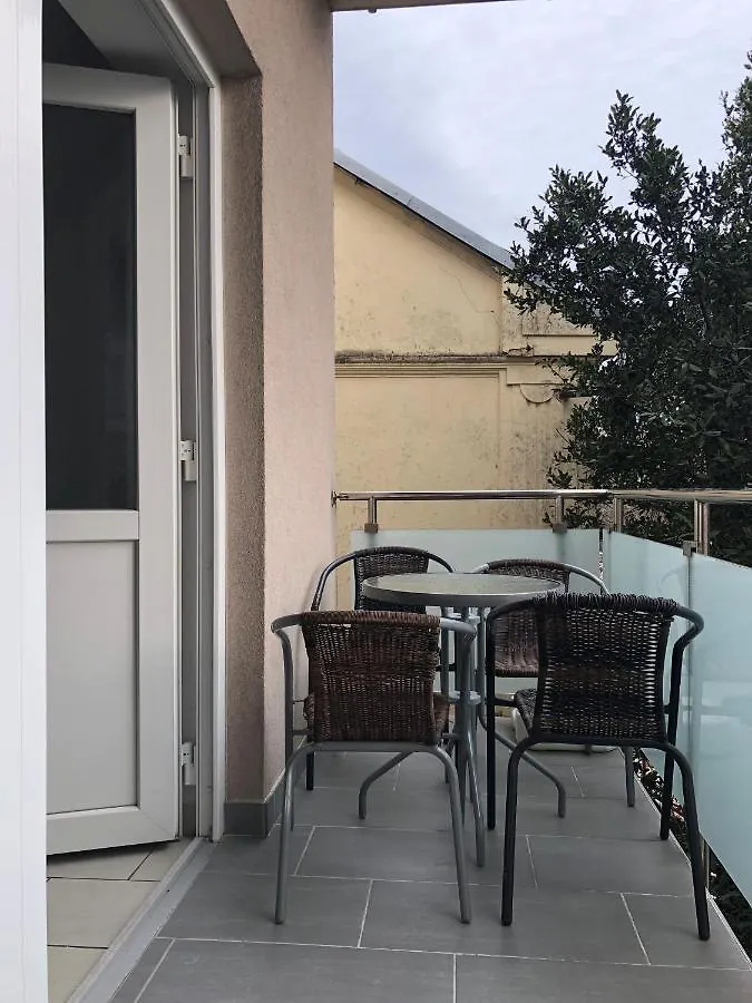 Apartmani I Sobe Ivancic1 Novi Vinodolski 3*,  Croatia
