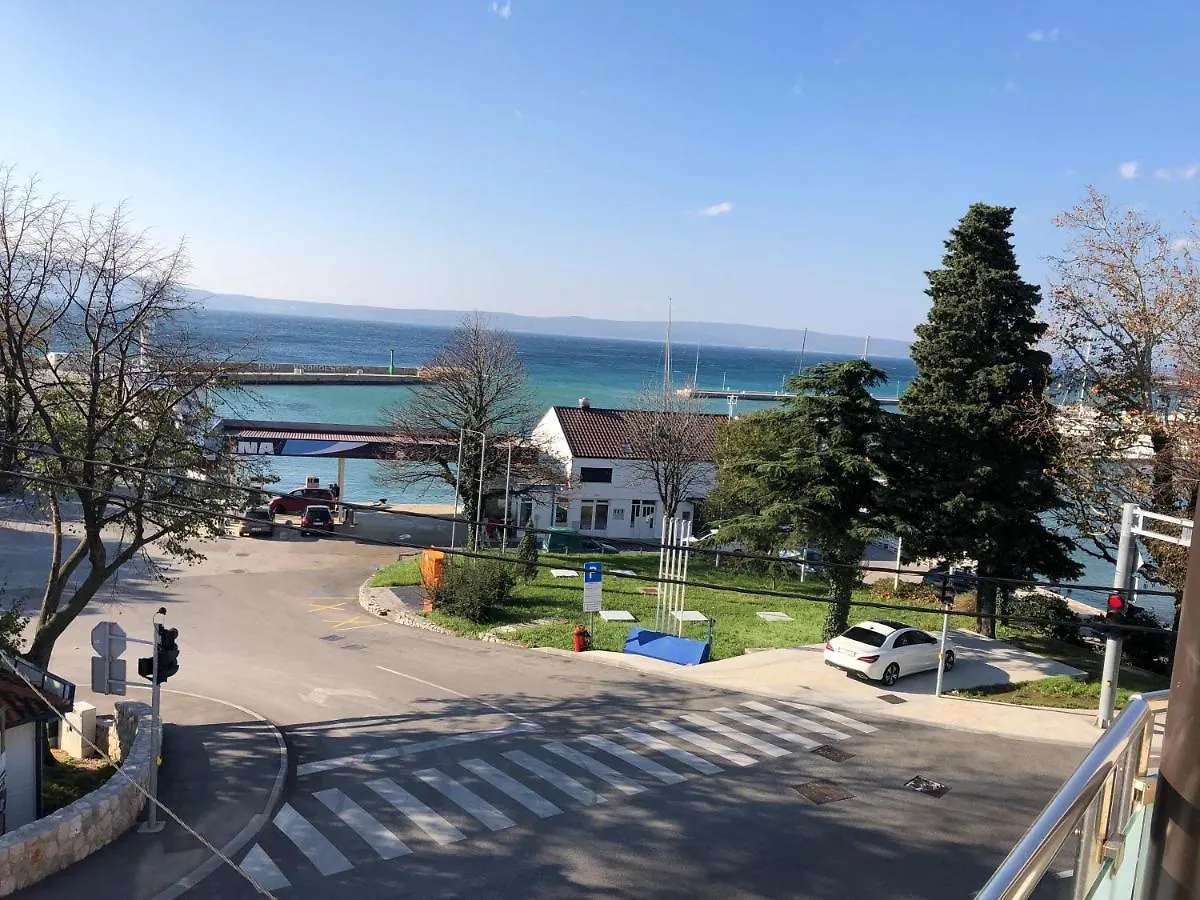 Apartmani I Sobe Ivancic1 Novi Vinodolski Guest house