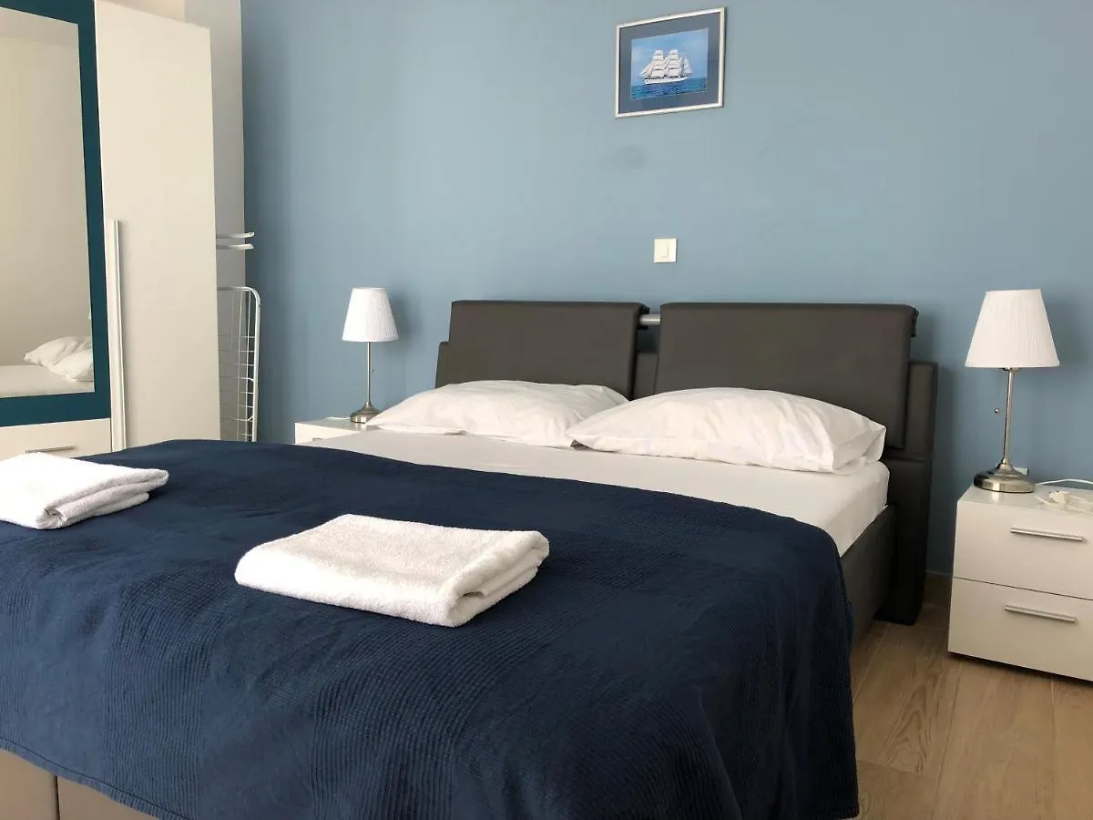 Apartmani I Sobe Ivancic1 Novi Vinodolski 3*,  Croatia