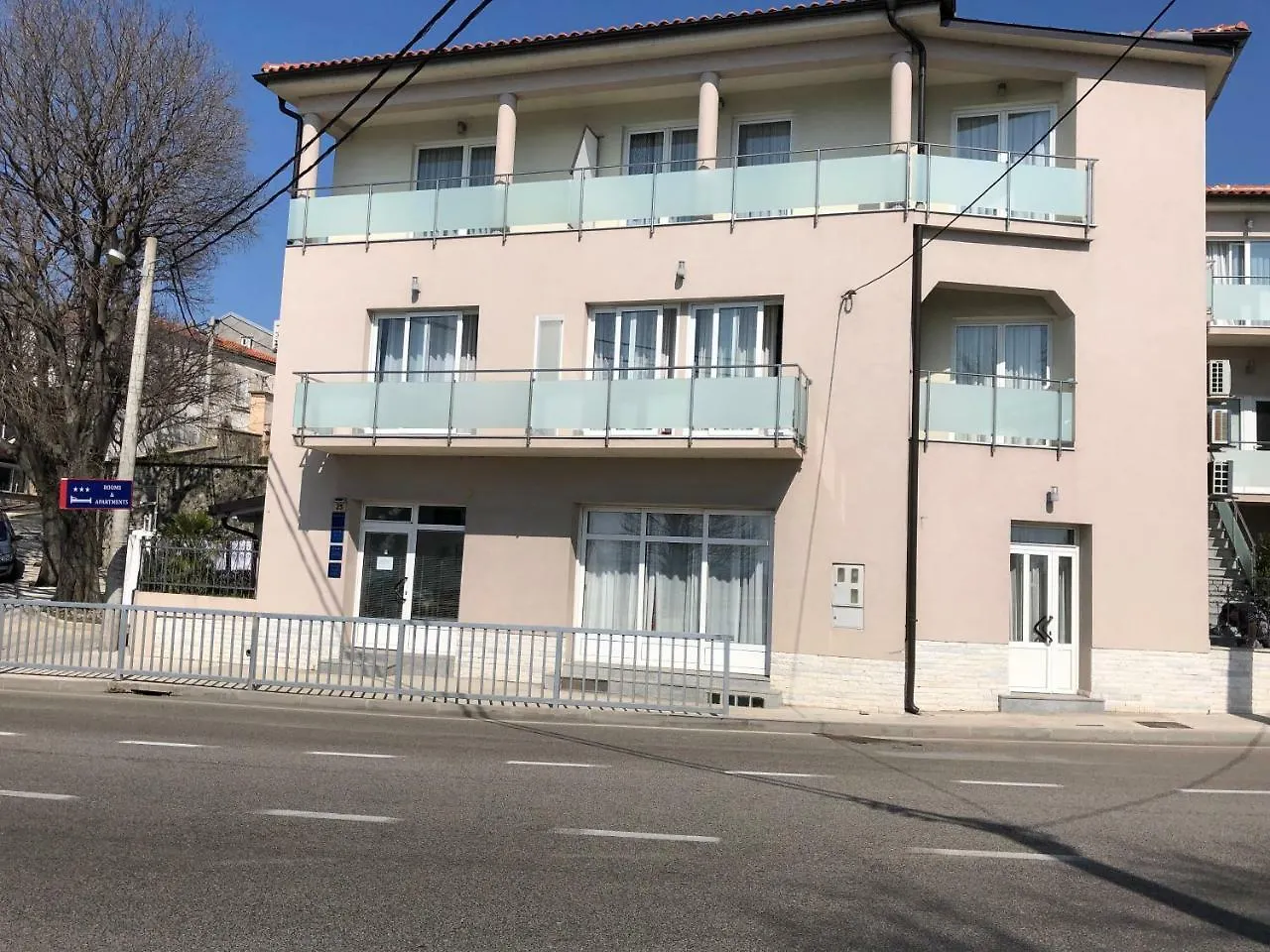 Apartmani I Sobe Ivancic1 Novi Vinodolski Guest house