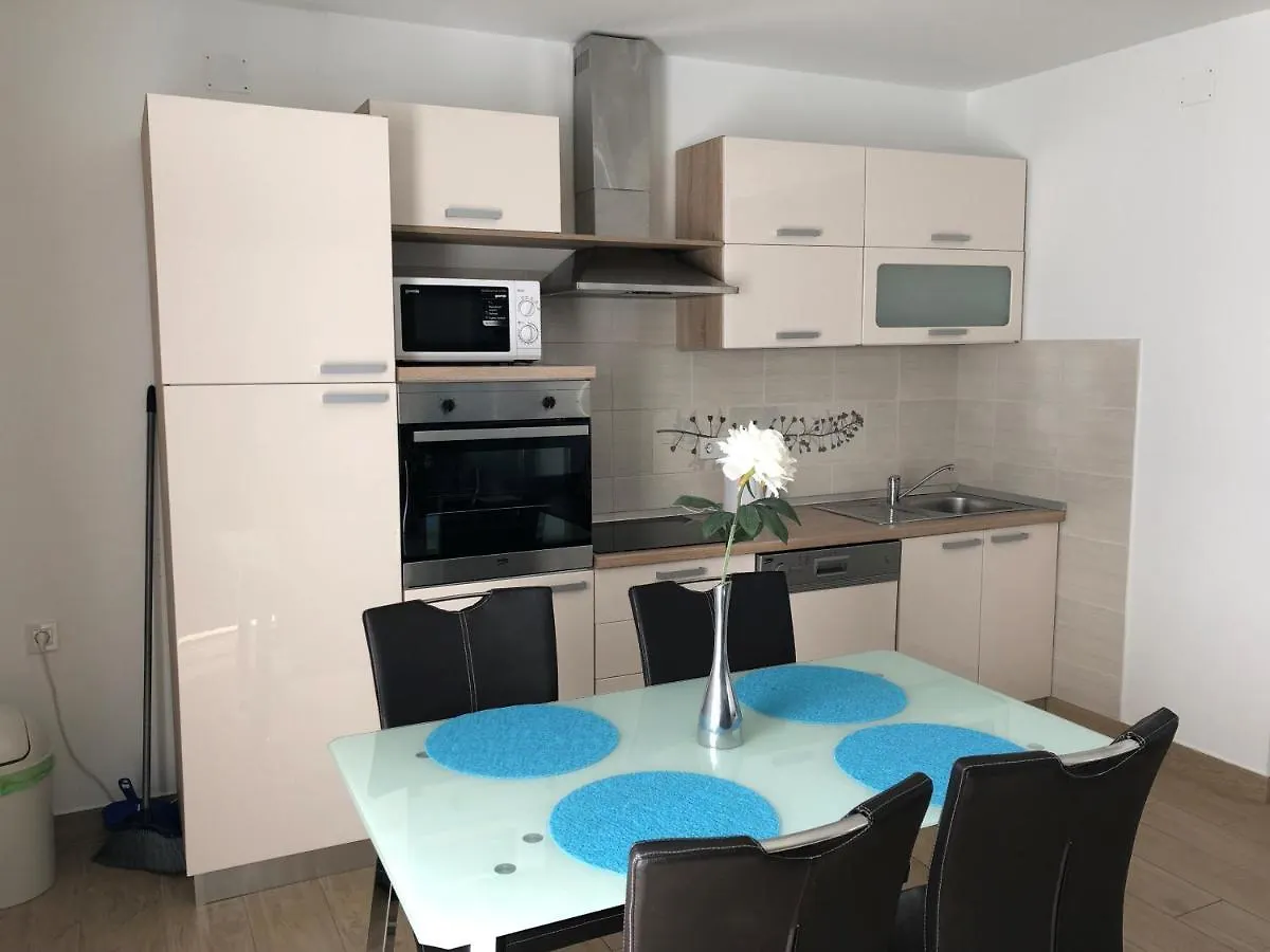 Apartmani I Sobe Ivancic1 Novi Vinodolski Hırvatistan