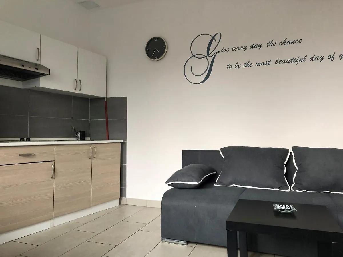 Konukevi Apartmani I Sobe Ivancic1 Novi Vinodolski