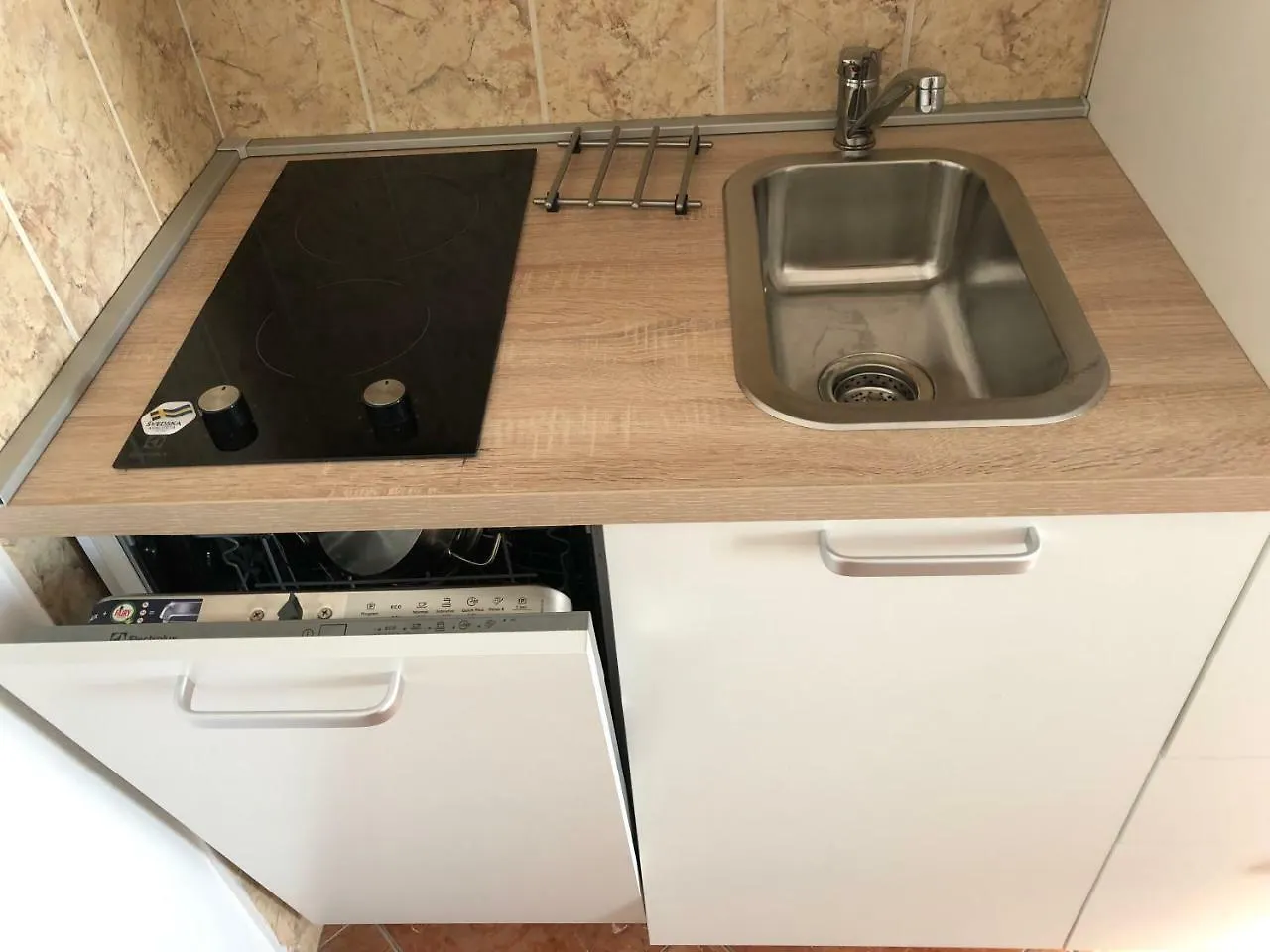 Apartmani I Sobe Ivancic1 Novi Vinodolski 3*,